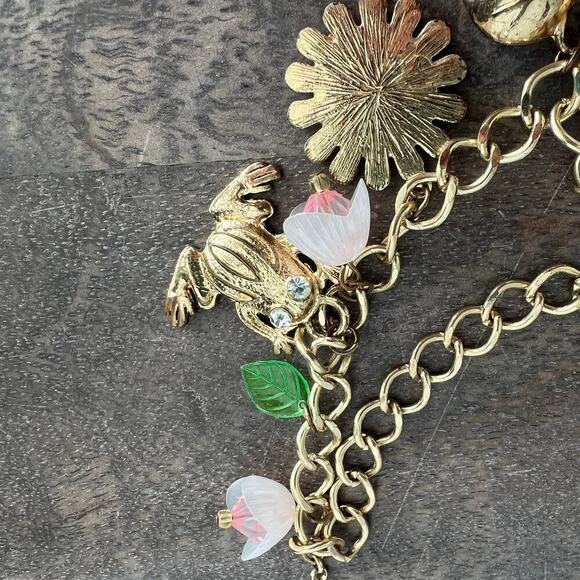 Gold tone double strand charm necklace ladybug frog leaf flower - Picture 3 of 5